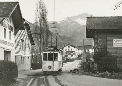 Tram Rue du Lac 135