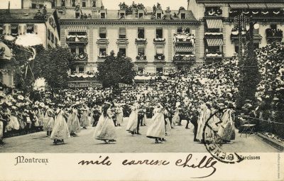 Foule à la Fête des Narcisses